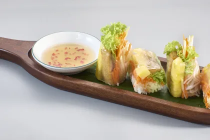 Fresh Spring Roll with Tofu and Pineapple